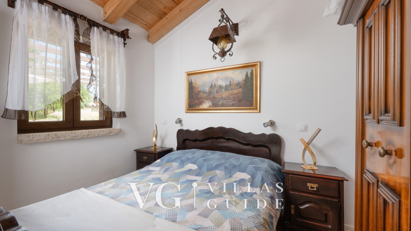 Villa Zebo – Rustic Stone House with Private Pool & Whirlpool