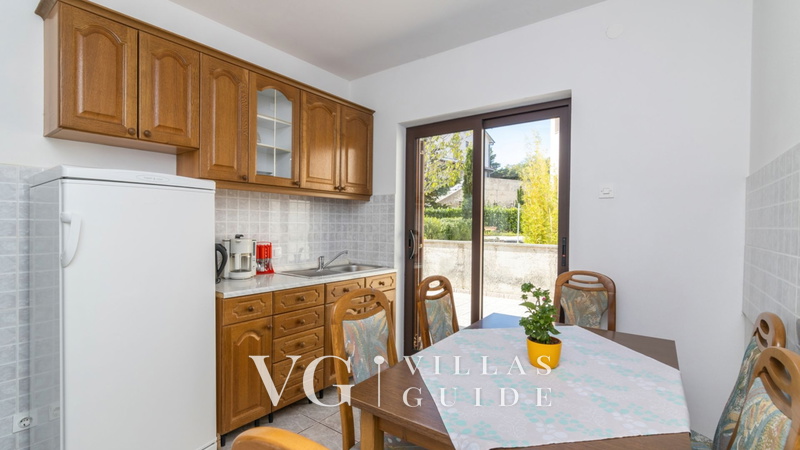 Villa Serenata pool &pet friendly Novi Vinodoski Kuhinja