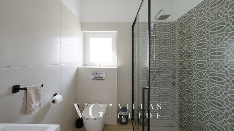 Villa Tony Bathroom