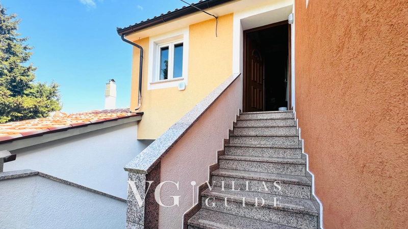 House Dino Garten und Außenbereich