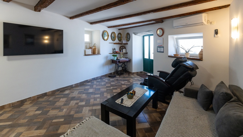 House Antonia