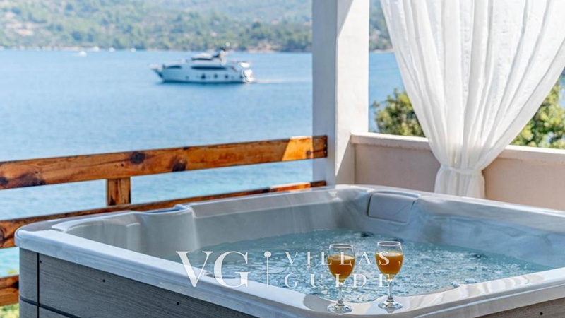 Villa Silencia with Whirlpool