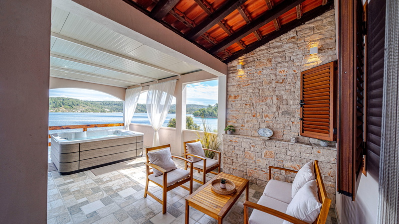 Villa Silencia with Whirlpool