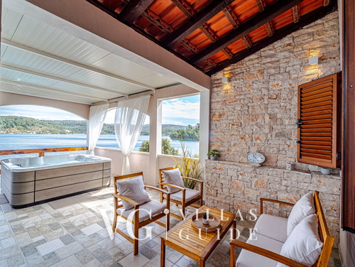 Villa Silencia with Whirlpool