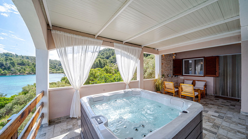 Villa Silencia with Whirlpool