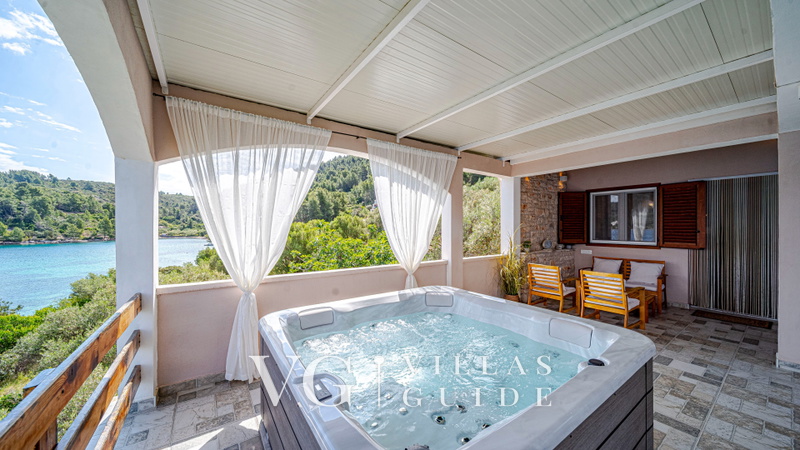 Villa Silencia with Whirlpool