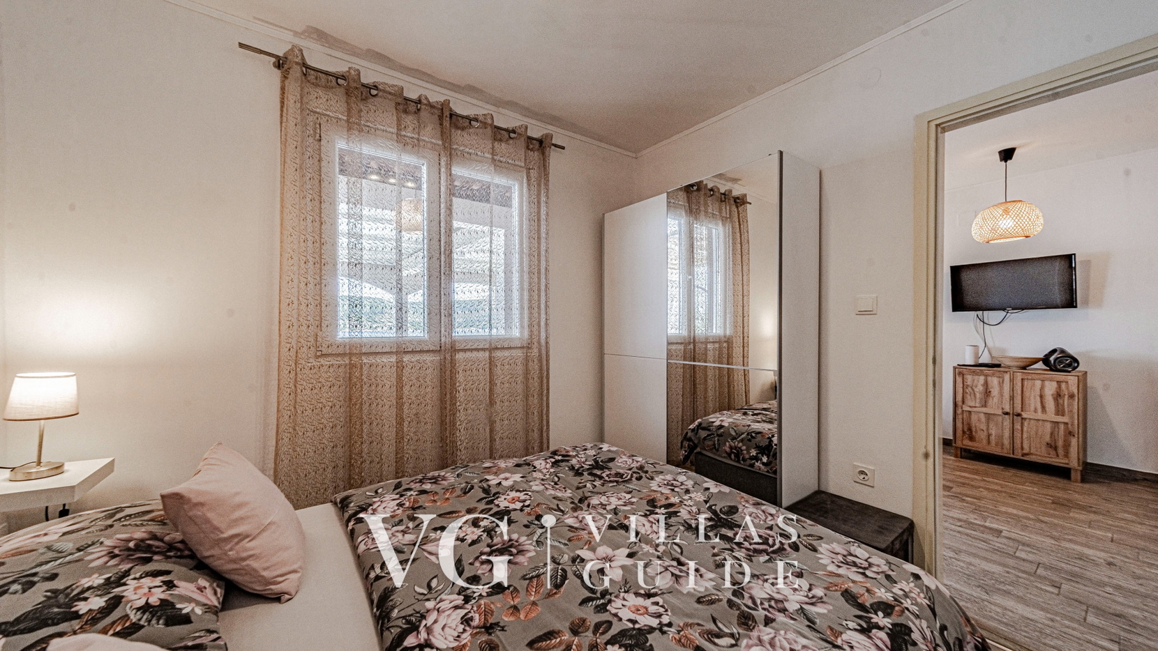 Villa Silencia with Whirlpool Spavaća soba