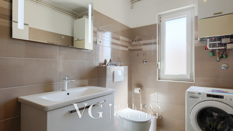 Apartman Josip - Pool, Garden & Kids Fun Bagno