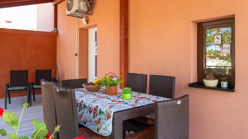 Apartman Josip - Pool, Garden & Kids Fun