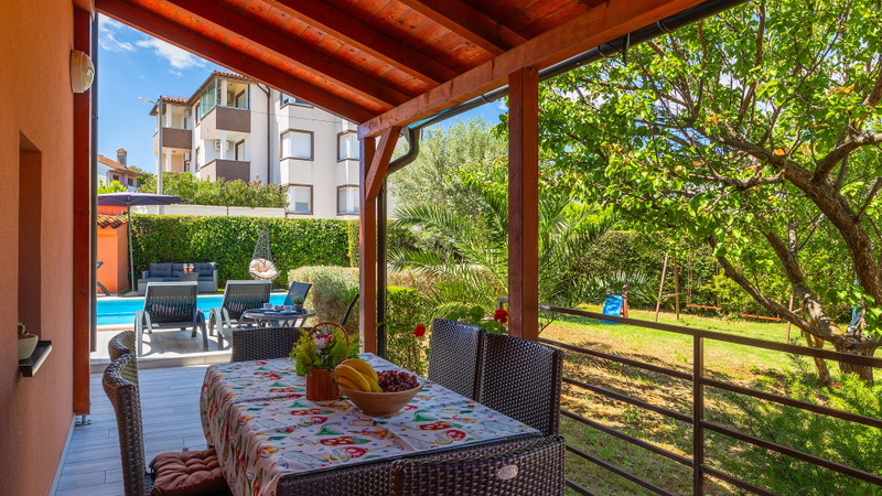 Apartman Josip - Pool, Garden & Kids Fun