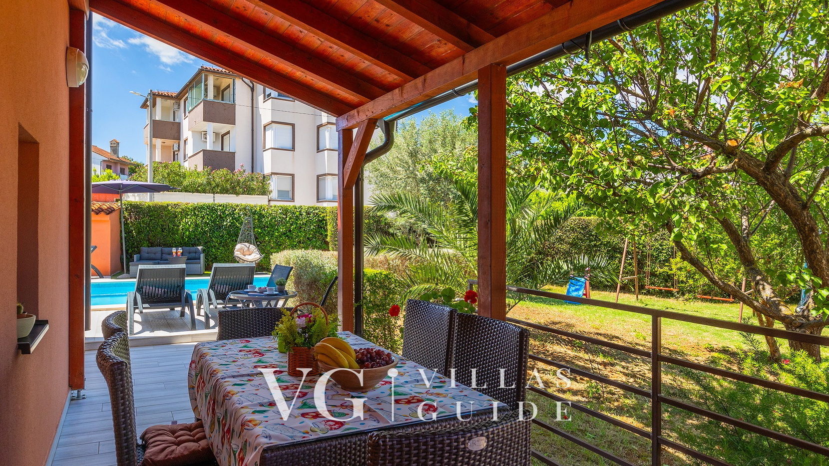 Apartman Josip - Pool, Garden & Kids Fun