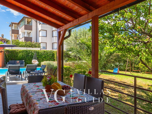 Apartman Josip - Pool, Garden & Kids Fun