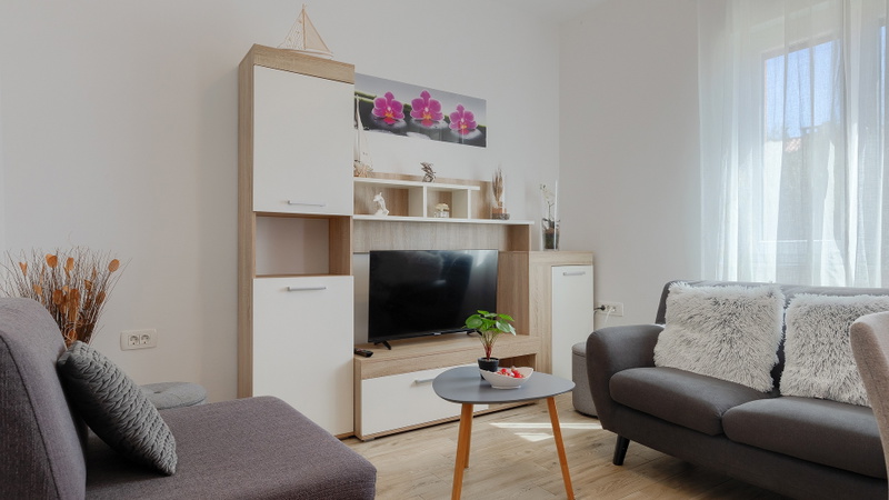 Apartman Josip - Pool, Garden & Kids Fun