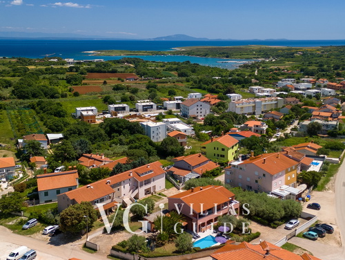Apartman Josip - Pool, Garden & Kids Fun