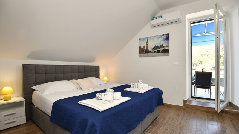 Apartman Maria - directly on the beach