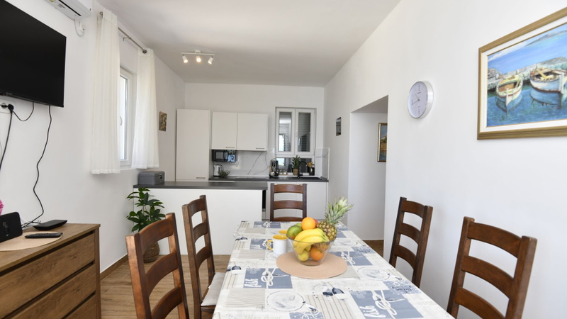 Apartman Maria - directly on the beach