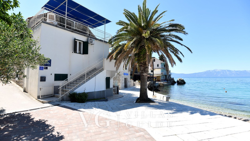 Apartman Maria - directly on the beach