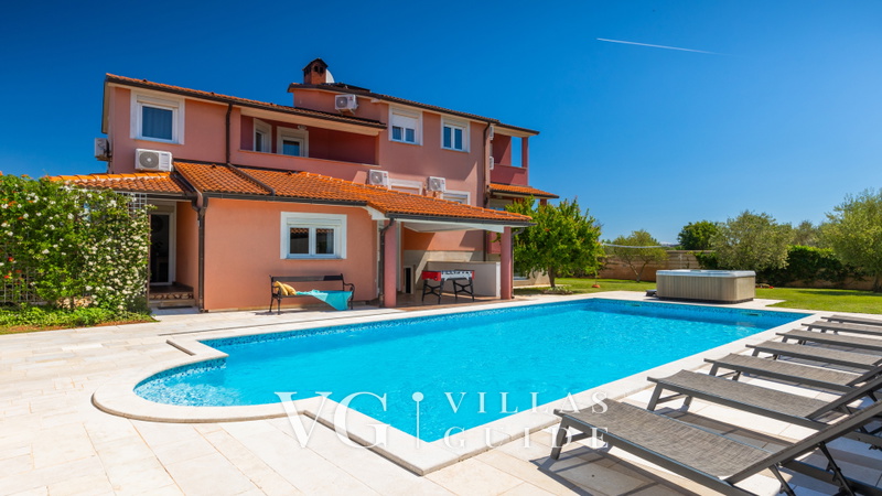 Casa Luce Pool