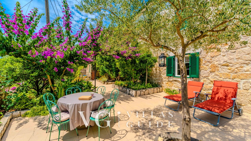 Guest House Sunset Kalla Garden and property exterior