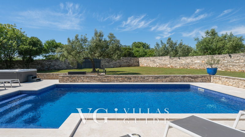 Villa Eneria Pool