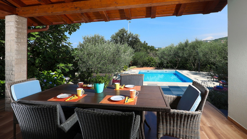 Villa Kostrena in a green oasis