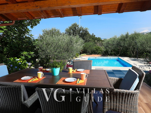 Villa Kostrena in a green oasis