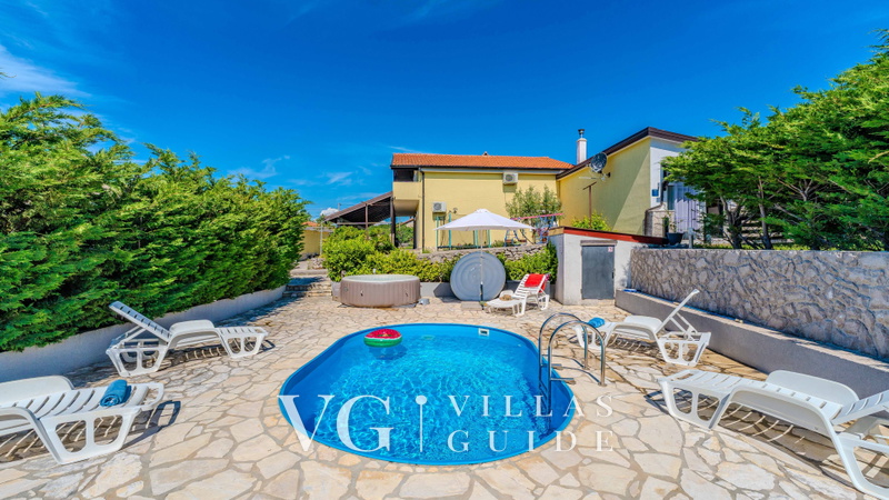 Holiday home Cherry pool Crikvenica