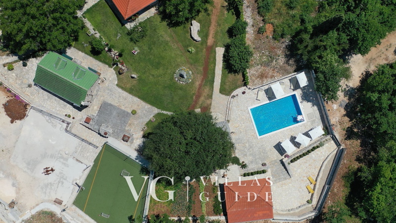 Holiday Home Stari Dom Ivkošić Garten und Außenbereich