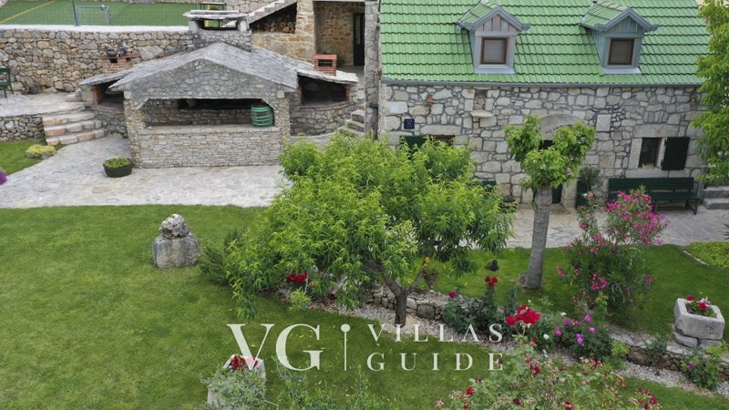 Holiday Home Stari Dom Ivkošić Garten und Außenbereich