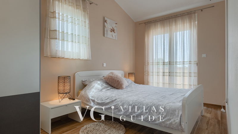 Villa Škarec 1 -Private Pool & Beach Within Walking Distance (10 min)