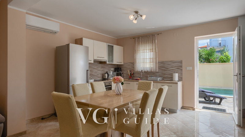 Villa Škarec 1 -Private Pool & Beach Within Walking Distance (10 min) Küche
