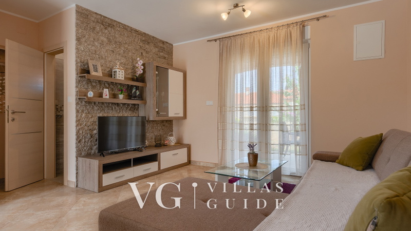Villa Škarec 1 -Private Pool & Beach Within Walking Distance (10 min) Wohnzimmer