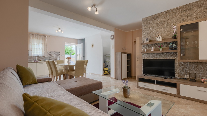 Villa Škarec 1 -Private Pool & Beach Within Walking Distance (10 min)