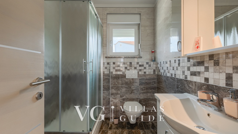 Villa Škarec 1 -Private Pool & Beach Within Walking Distance (10 min) Badezimmer