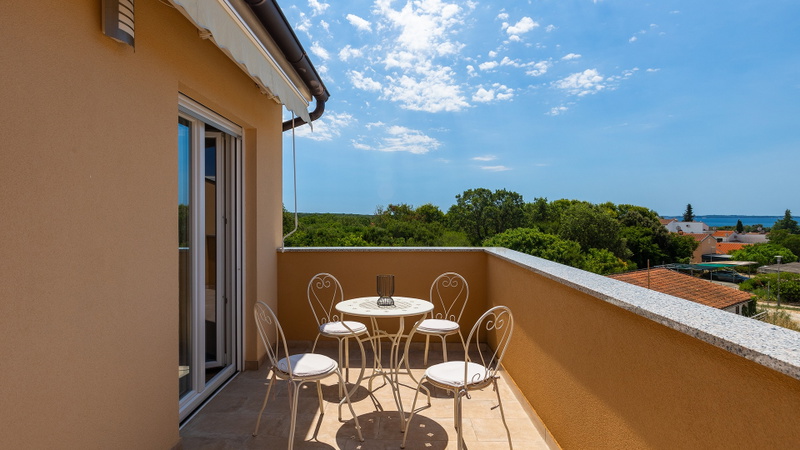 Villa Škarec 1 -Private Pool & Beach Within Walking Distance (10 min)