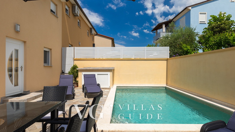 Villa Škarec 1 -Private Pool & Beach Within Walking Distance (10 min) Pool