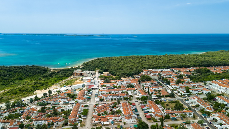 Villa Škarec 2 -Private Pool & Beach Within Walking Distance (10 min)