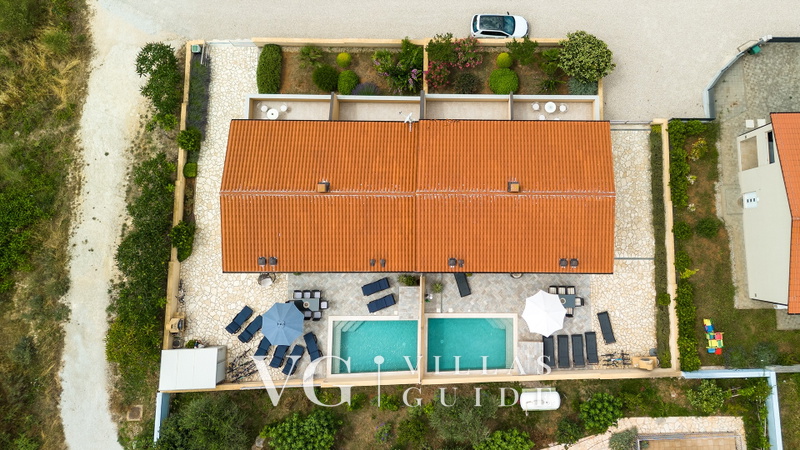 Villa Škarec 2 -Private Pool & Beach Within Walking Distance (10 min)