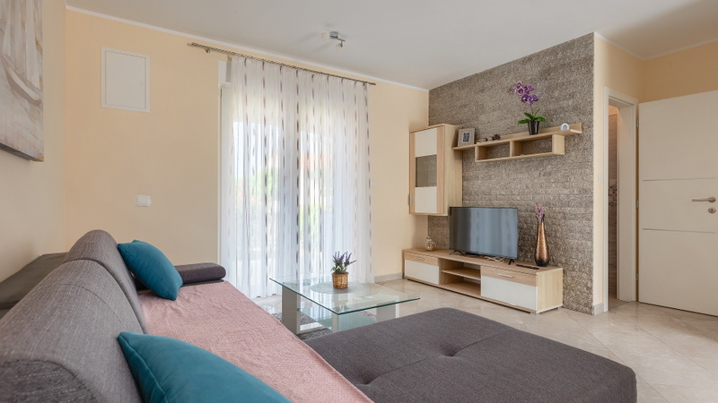 Villa Škarec 2 -Private Pool & Beach Within Walking Distance (10 min)