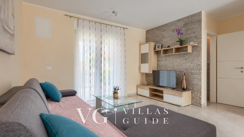 Villa Škarec 2 -Private Pool & Beach Within Walking Distance (10 min) Wohnzimmer
