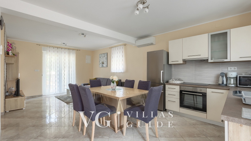 Villa Škarec 2 -Private Pool & Beach Within Walking Distance (10 min) Küche