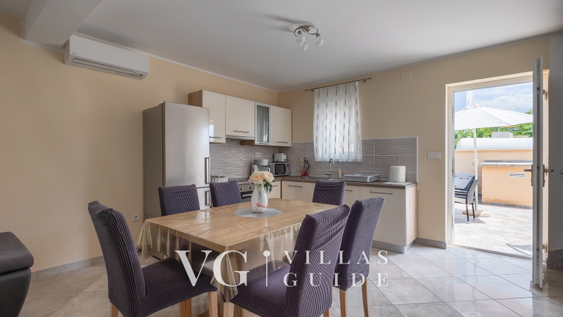 Villa Škarec 2 -Private Pool & Beach Within Walking Distance (10 min) Küche
