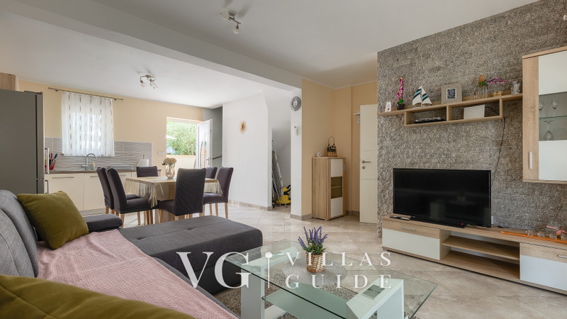 Villa Škarec 2 -Private Pool & Beach Within Walking Distance (10 min) Wohnzimmer