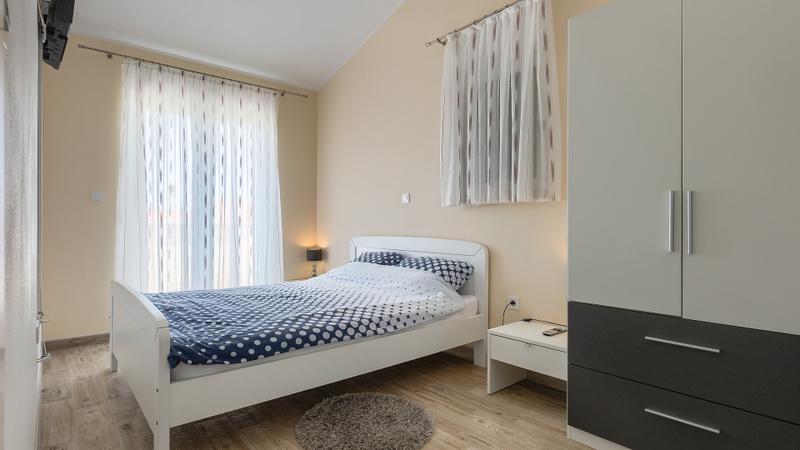 Villa Škarec 2 -Private Pool & Beach Within Walking Distance (10 min)