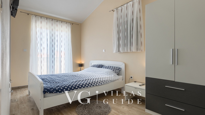 Villa Škarec 2 -Private Pool & Beach Within Walking Distance (10 min)