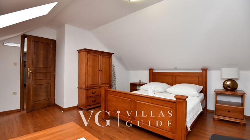 Villa Manuella - Kamena oaza sa bazenom i whirpoolom