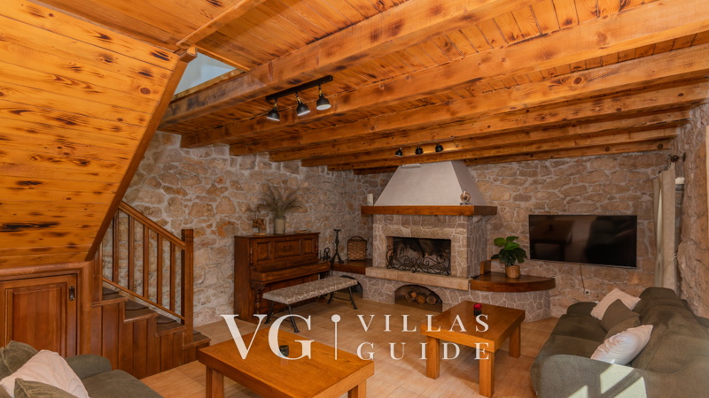 Villa Manuella - Kamena oaza sa bazenom i whirpoolom