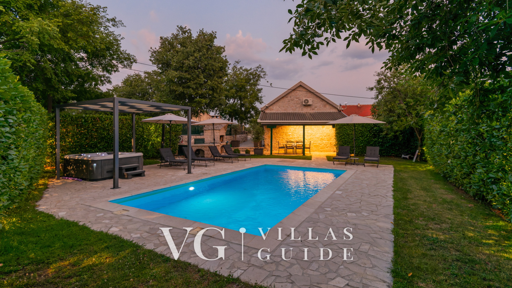 Villa Manuella - Kamena oaza sa bazenom i whirpoolom