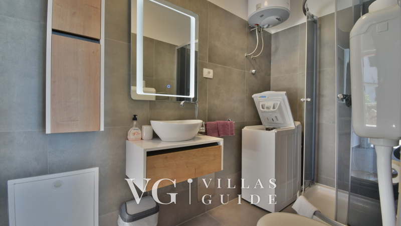 Apartment Bella Bathroom