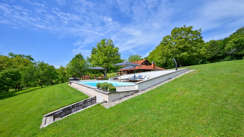 Villa Dobrenic